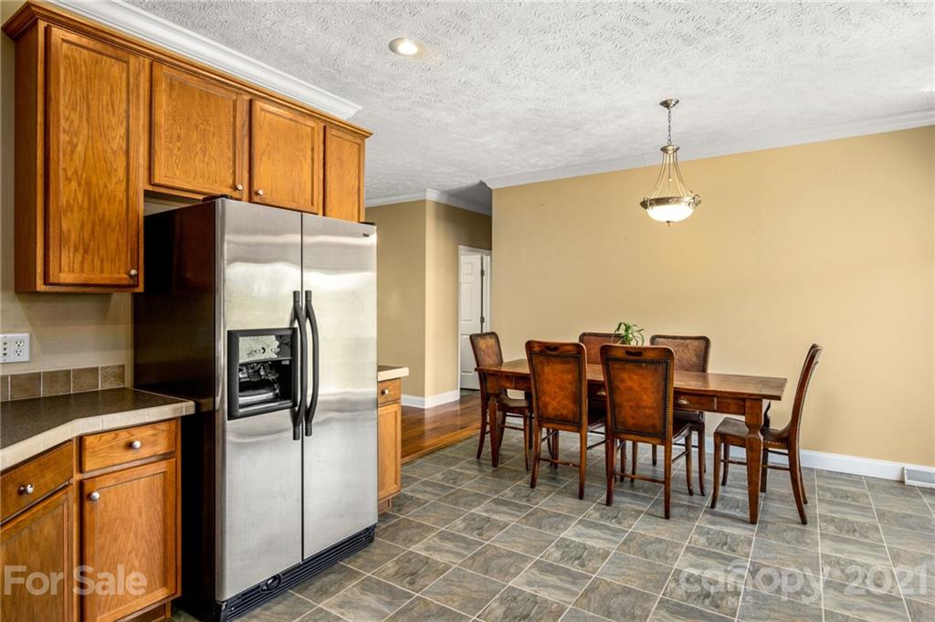 357 Clark Road Marshall, NC 28753 - Photo 14 of 48 Gallery Image 14