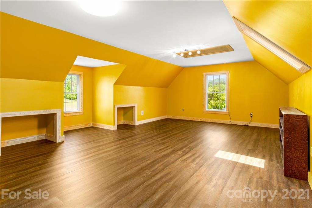 357 Clark Road Marshall, NC 28753 - Photo 25 of 48 Gallery Image 25