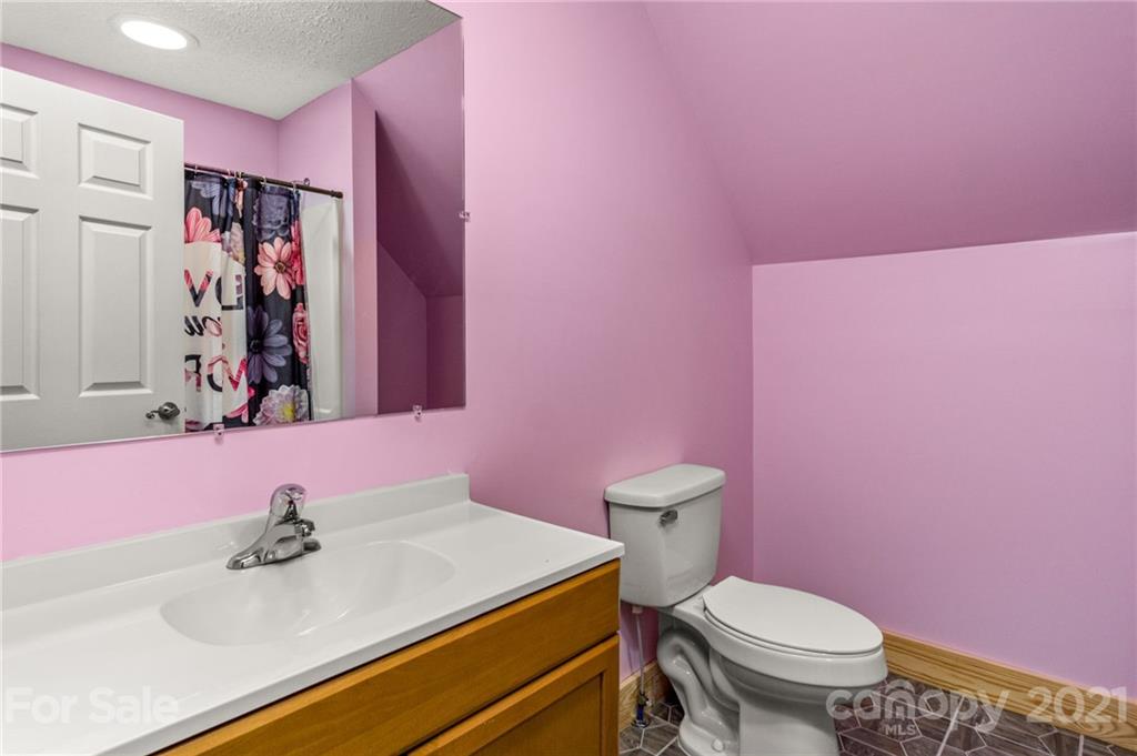 357 Clark Road Marshall, NC 28753 - Photo 28 of 48 Gallery Image 28