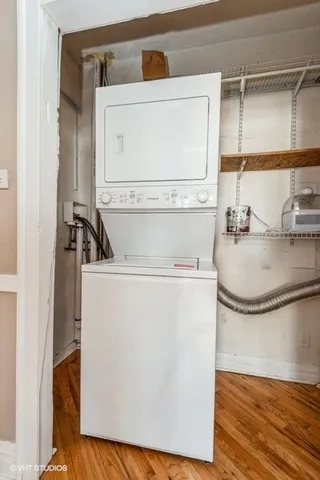 $2,400 | 2444 North Campbell Avenue, Unit 2, Chicago, IL 60647