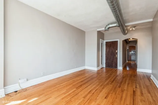 $2,400 | 2444 North Campbell Avenue, Unit 2, Chicago, IL 60647
