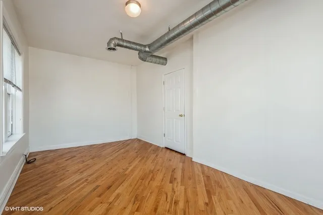 $2,400 | 2444 North Campbell Avenue, Unit 2, Chicago, IL 60647