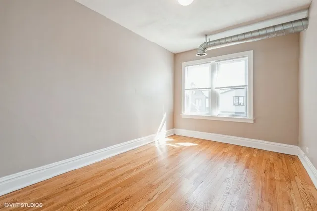 $2,400 | 2444 North Campbell Avenue, Unit 2, Chicago, IL 60647