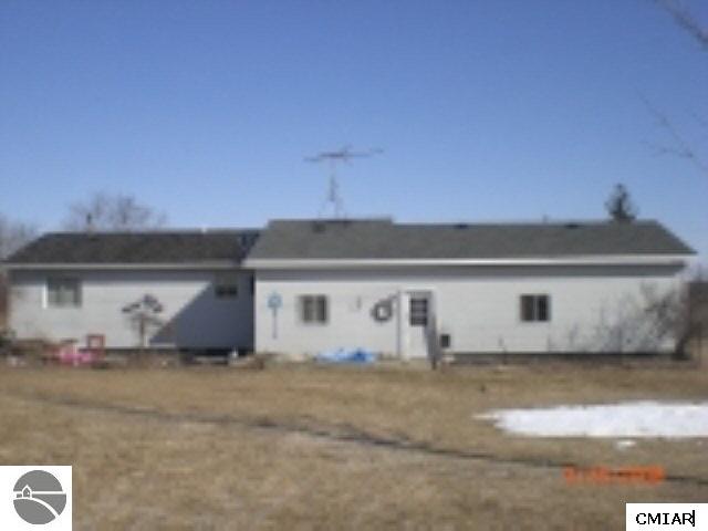 72 East Millbrook Road Mount Pleasant, MI 48858 - Photo 6 of 6 1771089-5.JPG