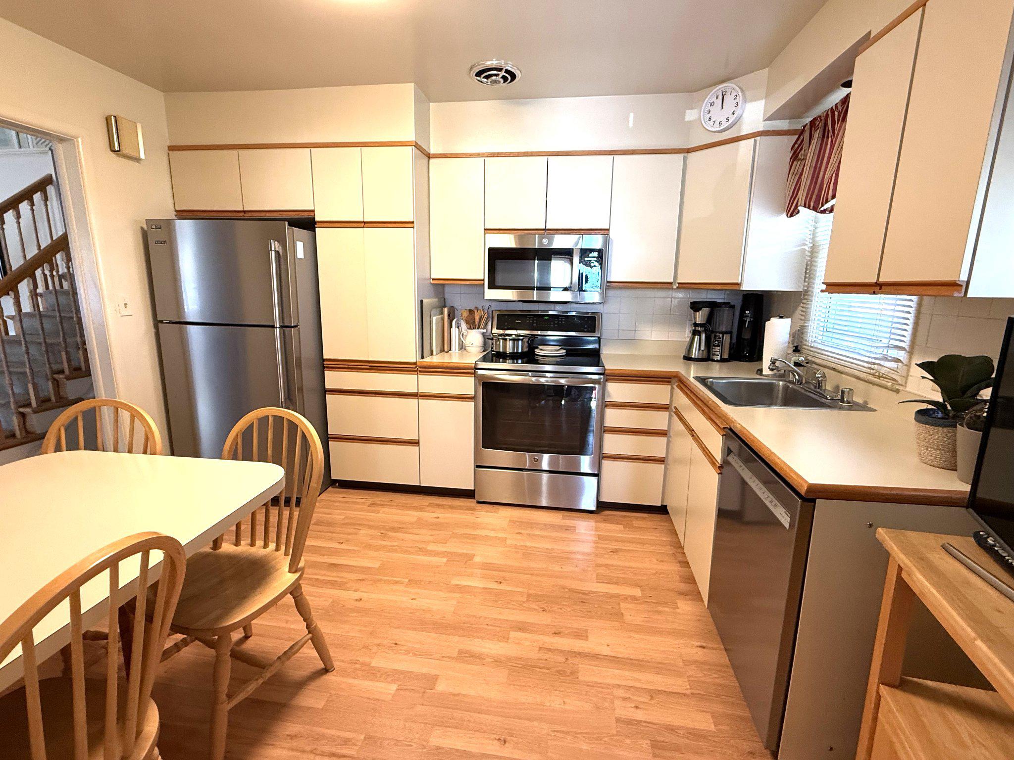 3102 Hatton Road Baltimore, MD 21208 - Photo 6 of 14 Kitchen