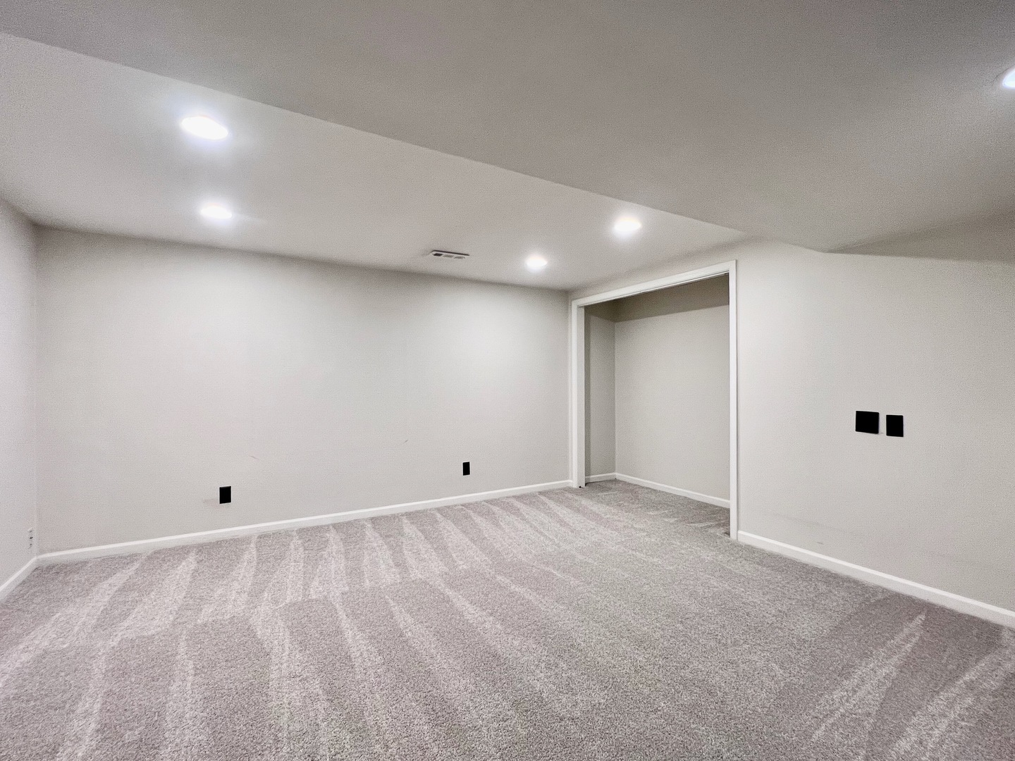 275 Cold Spring Road Barrington, IL 60010 - Photo 25 of 33 a view of an empty room