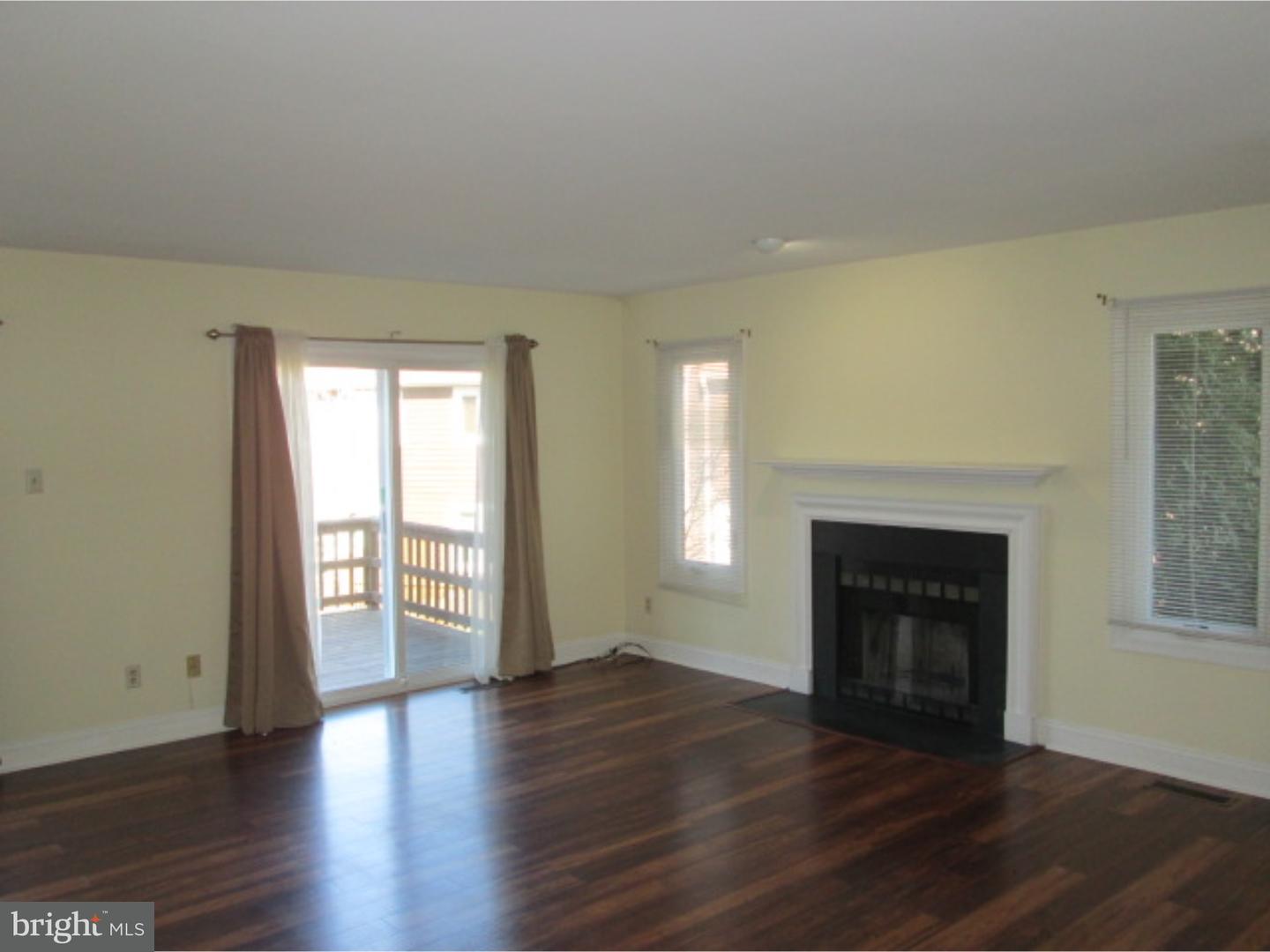 261 Fox Run Exton, PA 19341 - Photo 11 of 24 Living Room
