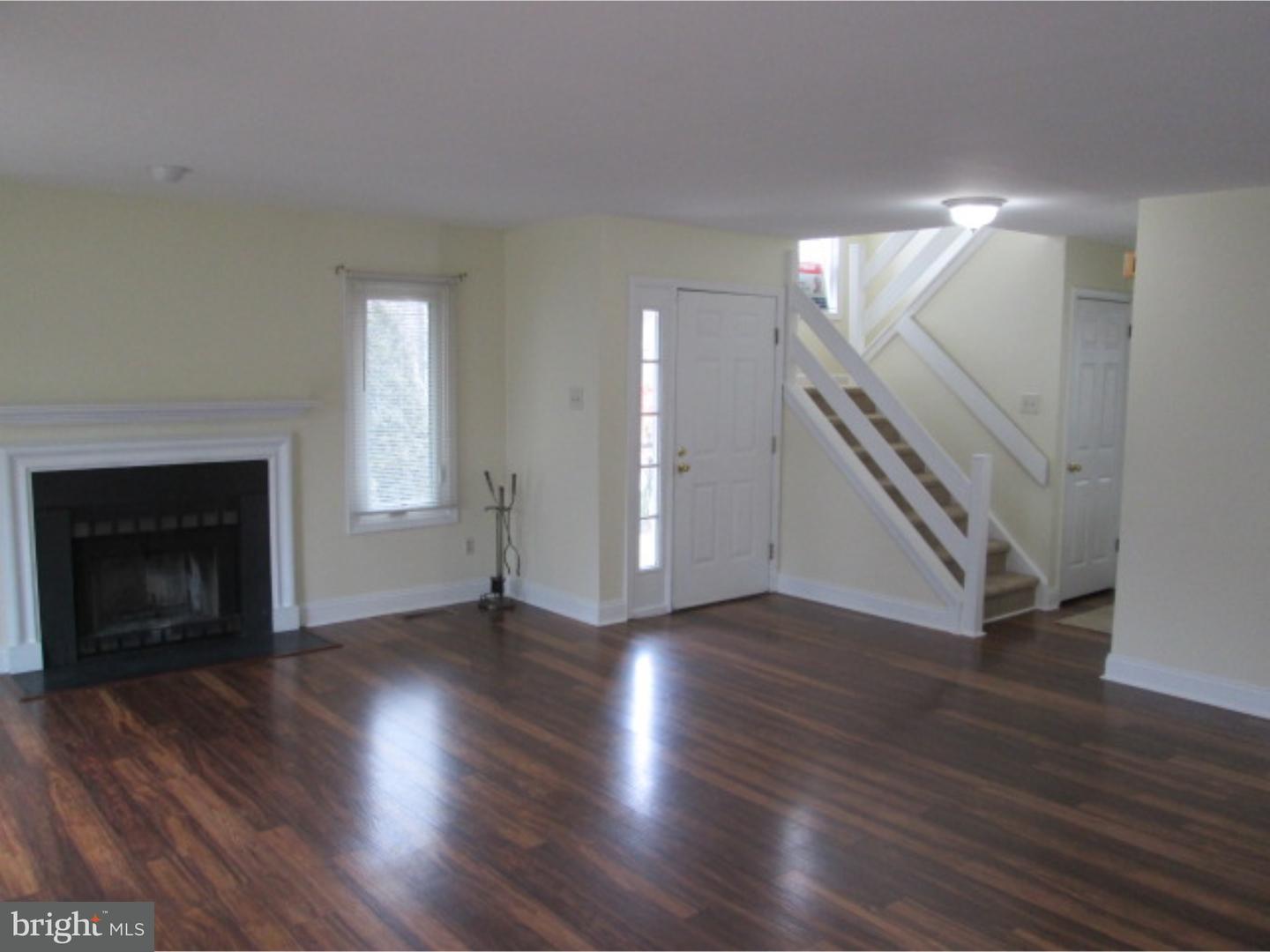 261 Fox Run Exton, PA 19341 - Photo 14 of 24 Living Room