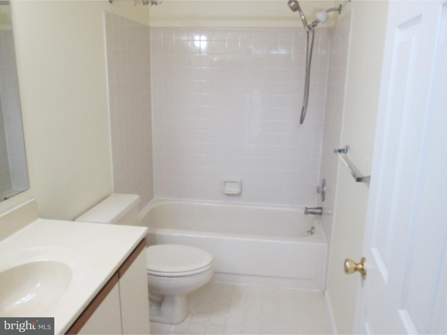 261 Fox Run Exton, PA 19341 - Photo 20 of 24 Bathroom