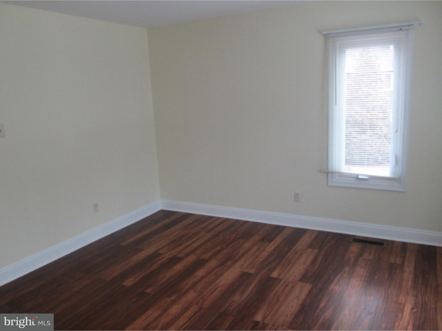 261 Fox Run Exton, PA 19341 - Photo 8 of 24 Dining Room