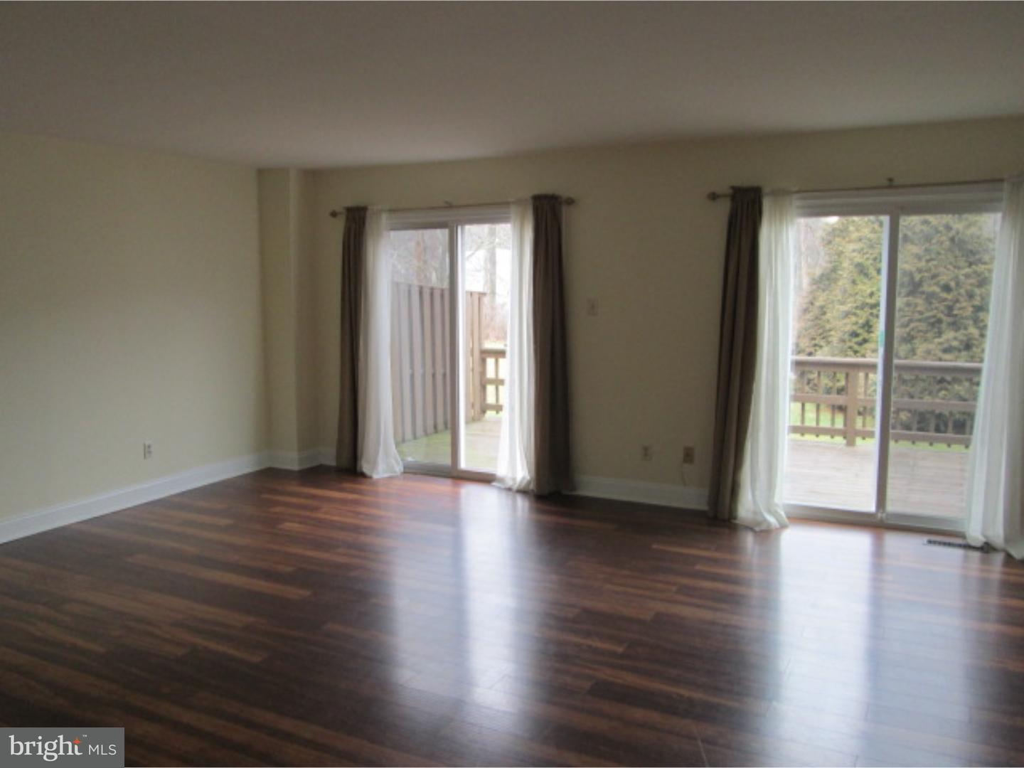 261 Fox Run Exton, PA 19341 - Photo 10 of 24 Living Room