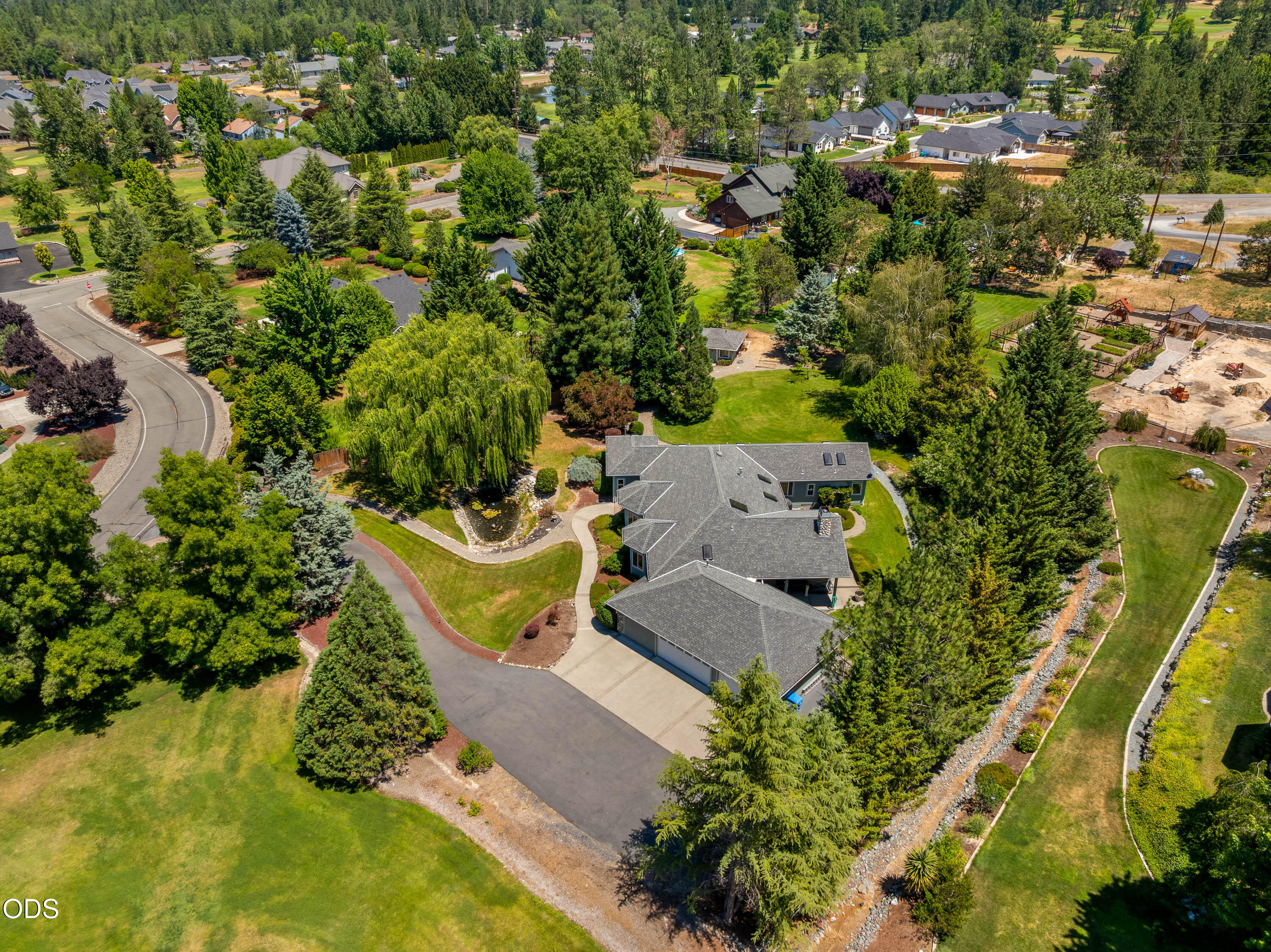 155 Kingsgate Way Grants Pass, OR 97527 - Photo 47 of 53