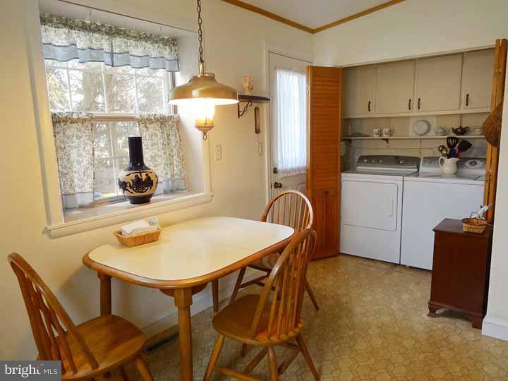 525 Paddock Road Ambler, PA 19002 - Photo 8 of 21 Kitchen