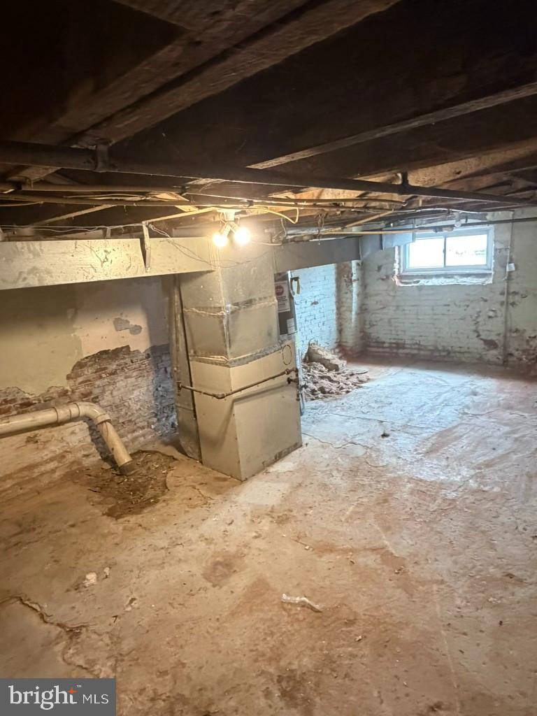 1827 North Milton Avenue Baltimore, MD 21213 - Photo 39 of 49 a view of a garage