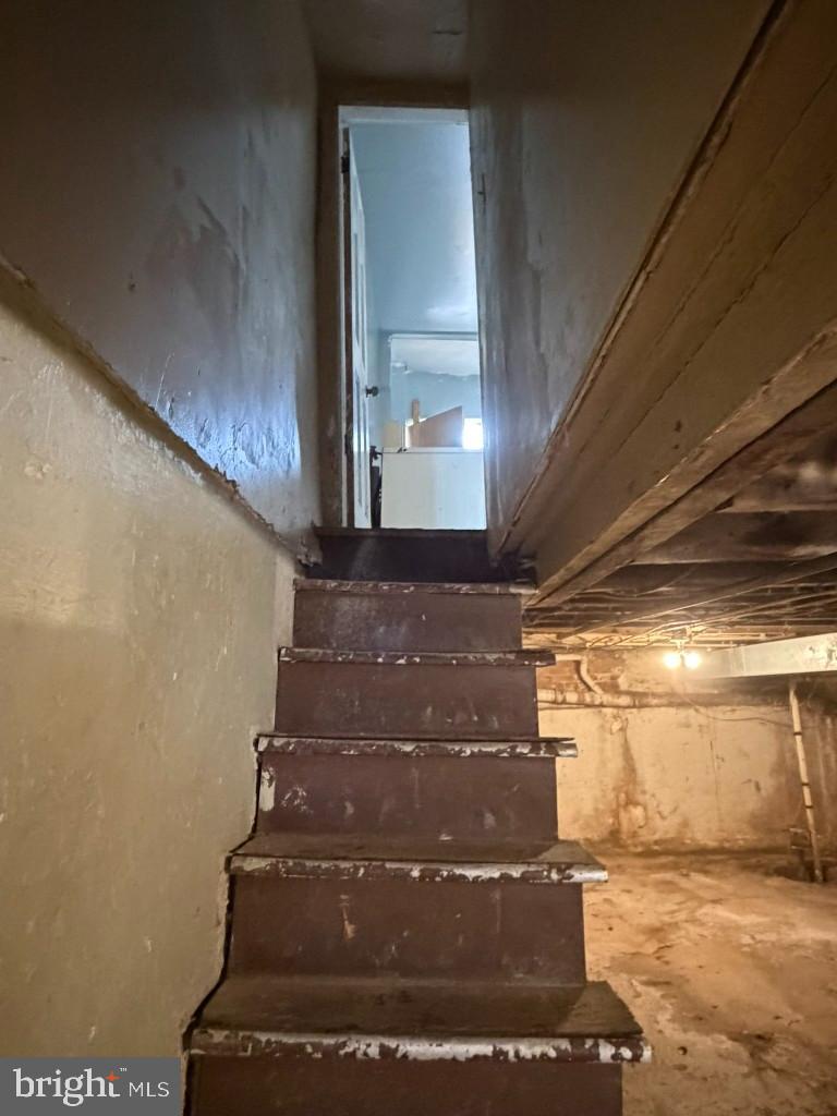 1827 North Milton Avenue Baltimore, MD 21213 - Photo 46 of 49