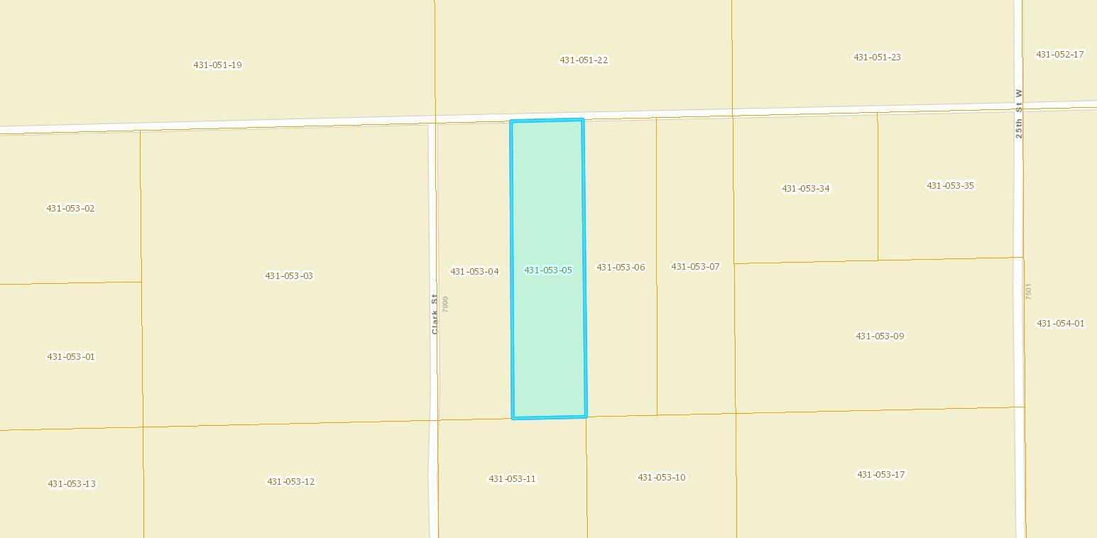 Vic Clark Street Mojave, CA 93501 - Photo 2 of 9 a bathroom with a shower