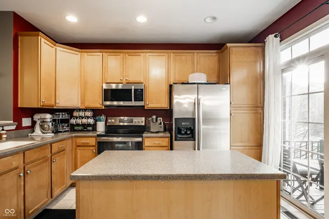 $334,900 | 8261 Dan Allen Drive, Fishers, IN 46038