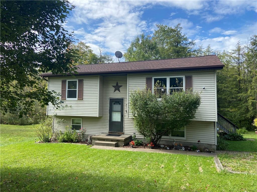 10768 Wales Road Erie, PA 16510 - Photo 1 of 1 Gallery Image 1