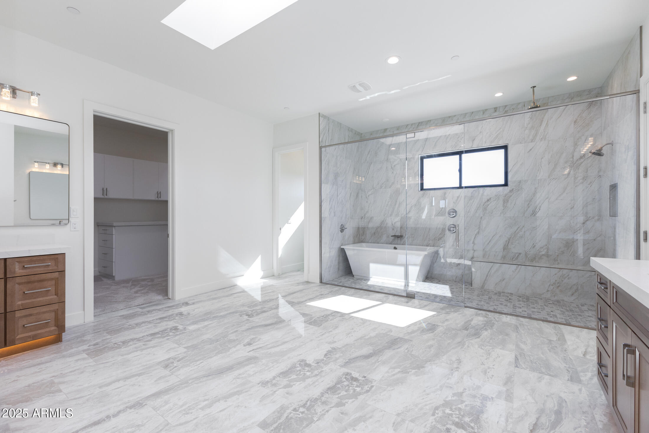 5468 East Dove Valley Road Cave Creek, AZ 85331 - Photo 5 of 78 Primary Bath