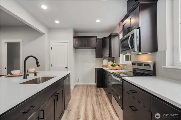 $499,950 | 12088 127th Ave Court East, Unit 71, Puyallup, WA 98374