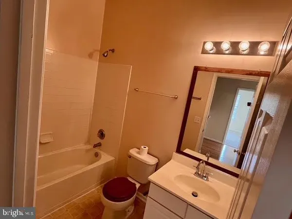 $3,000 | 11101 Little Fox Lane, Germantown, MD 20876