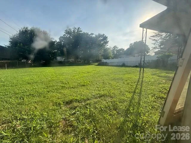 $1,600 | 605 East Horah Street, Salisbury, NC 28144