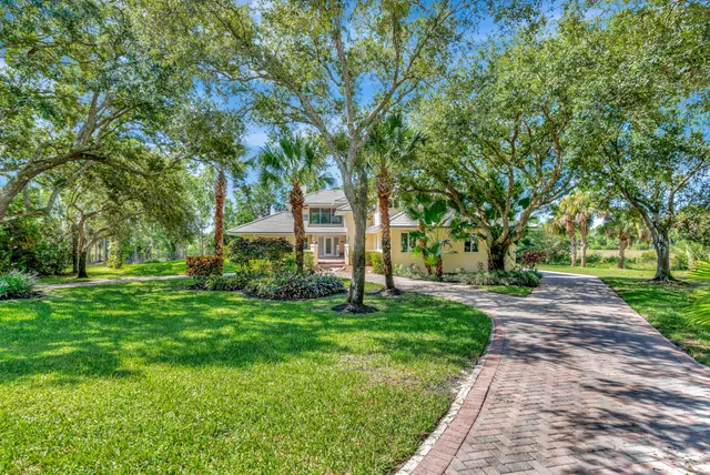 $1,395,000 | 18462 Southeast Old Trail Drive West, Jupiter, FL 33478