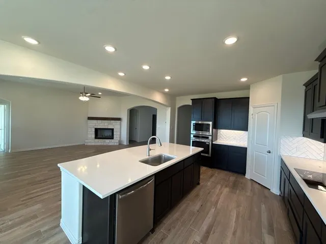 $484,900 | 1116 Trinity Drive, Springtown, TX 76082