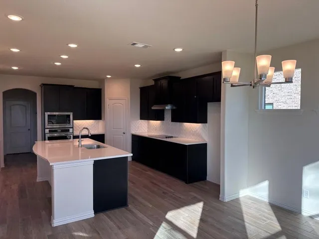 $484,900 | 1116 Trinity Drive, Springtown, TX 76082