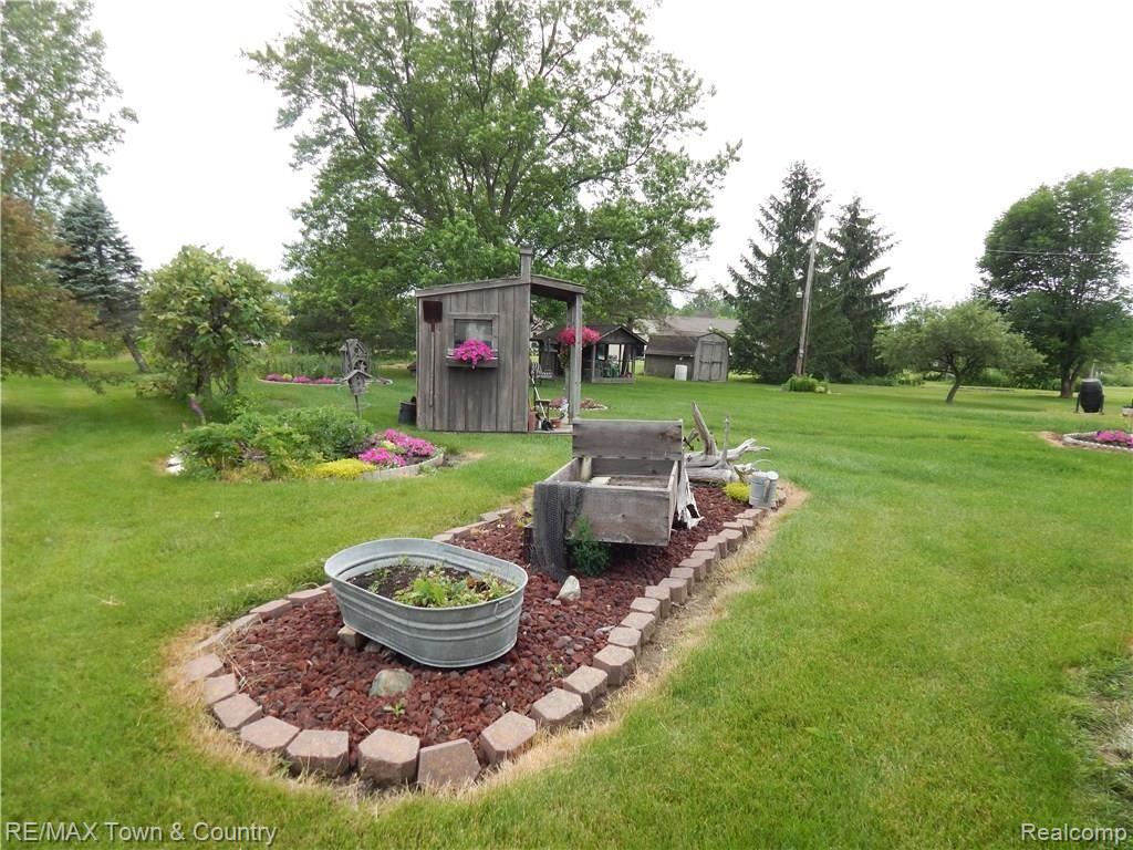 7071 North Nichols Road Flushing, MI 48433 - Photo 27 of 28 DSCN2603.JPG