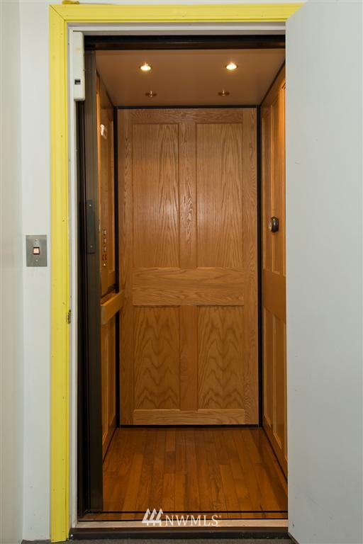5027 West Shore Road Anacortes, WA 98221 - Photo 13 of 14 Gallery Image 13