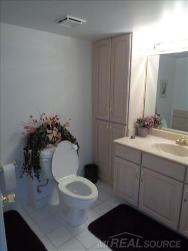 4612 Rivers Edge Drive Troy, MI 48098 - Photo 41 of 42 Gallery Image 41
