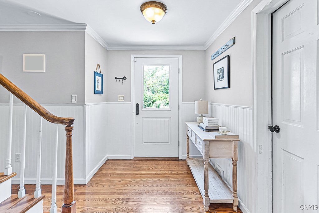 1 Compton Road New Hartford, NY 13413 - Photo 3 of 28