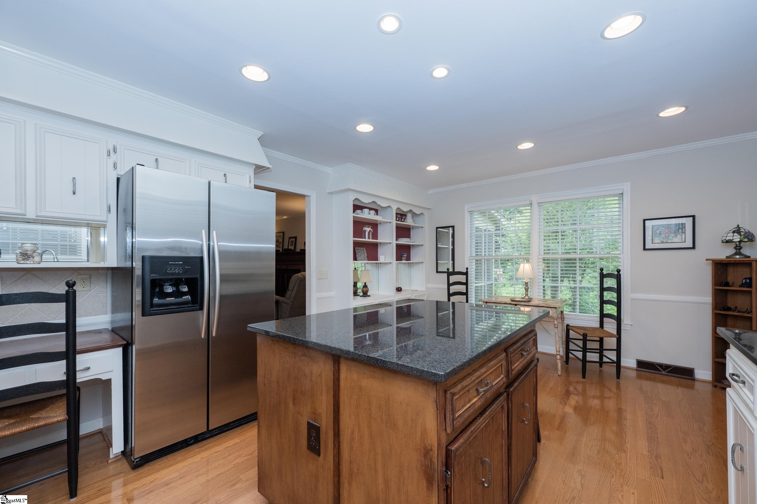 402 Stone Ridge Road Greer, SC 29650 - Photo 2 of 33 Gallery Image 2