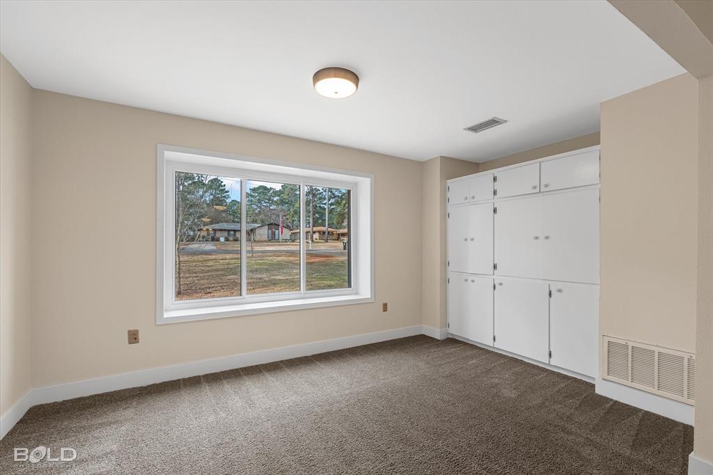 15 Lee Lane Haughton, LA 71037 - Photo 14 of 39 an empty room with a window