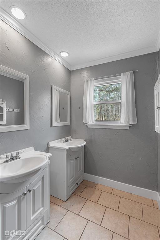 15 Lee Lane Haughton, LA 71037 - Photo 19 of 39 a bathroom with a sink a vanity and a mirror