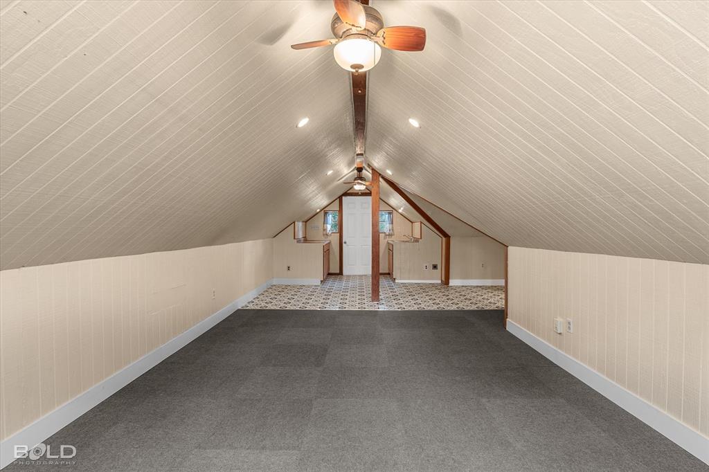 15 Lee Lane Haughton, LA 71037 - Photo 26 of 39 a view of a hallway with window