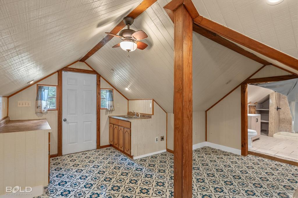 15 Lee Lane Haughton, LA 71037 - Photo 28 of 39 a view of a hallway with a stove