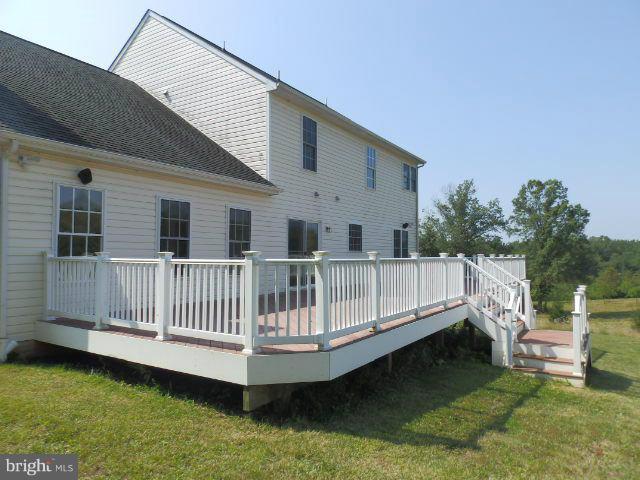 3330 Flickinger Road Westminster, MD 21158 - Photo 27 of 29 Rear Deck