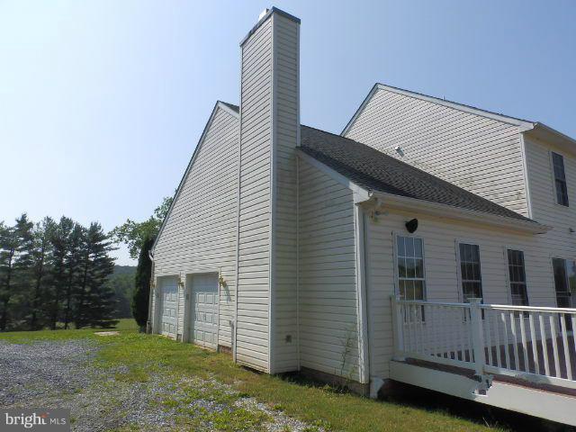 3330 Flickinger Road Westminster, MD 21158 - Photo 28 of 29 Right Side with 2 Car Garage