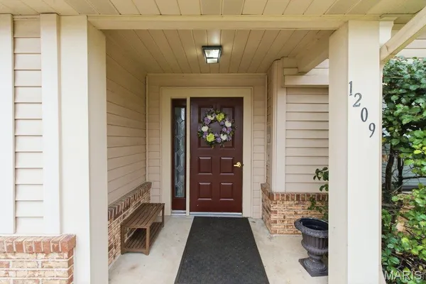 $179,900 | 1209 Lofty Point Drive, Unit A, Ballwin, MO 63021