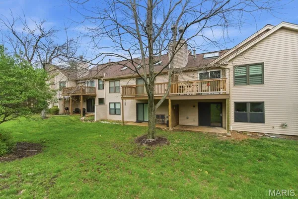 $179,900 | 1209 Lofty Point Drive, Unit A, Ballwin, MO 63021