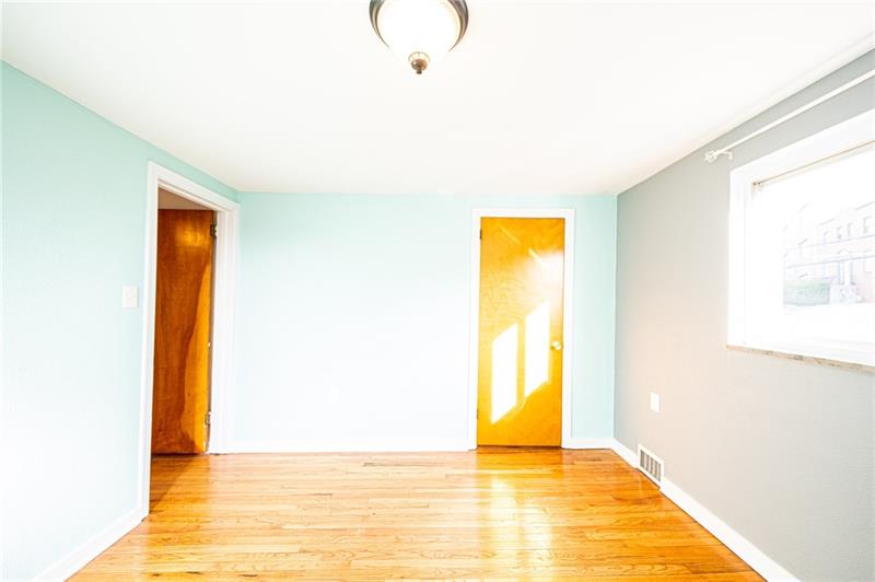 4029 Franklin Road Pittsburgh, PA 15214 - Photo 19 of 21