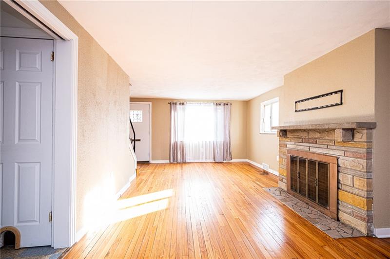 4029 Franklin Road Pittsburgh, PA 15214 - Photo 6 of 21