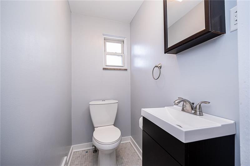 4029 Franklin Road Pittsburgh, PA 15214 - Photo 9 of 21