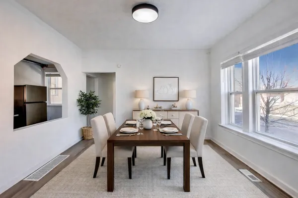 $2,150 | 3047 West Berteau Avenue, Unit 1, Chicago, IL 60618