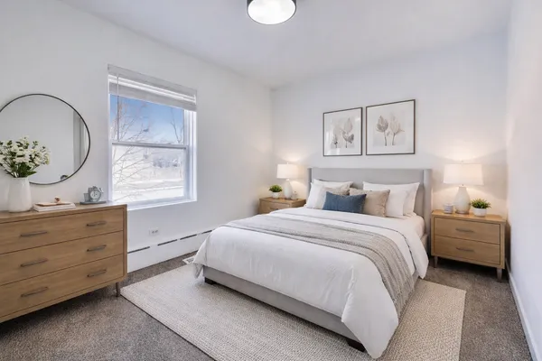 $2,150 | 3047 West Berteau Avenue, Unit 1, Chicago, IL 60618