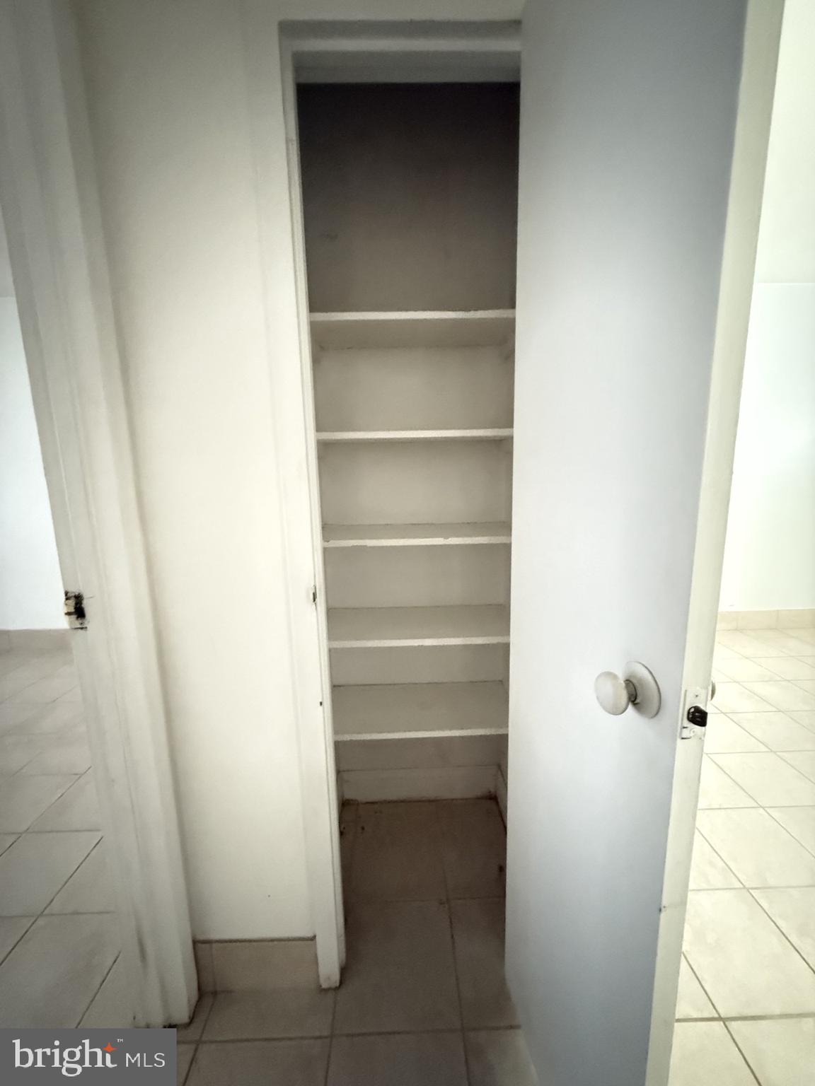 3976 Bel Pre Road, Unit 2 Silver Spring, MD 20906 - Photo 18 of 20 Linen