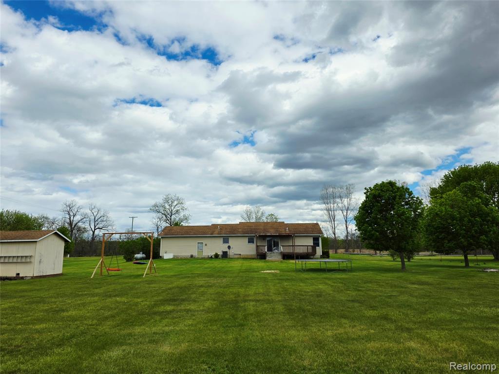 10423 North Fowlerville Road Fowlerville, MI 48836 - Photo 3 of 22