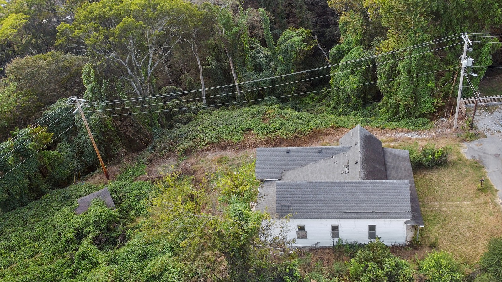 105 Webb Street Centerville, TN 37033 - Photo 4 of 35 an aerial view of a house